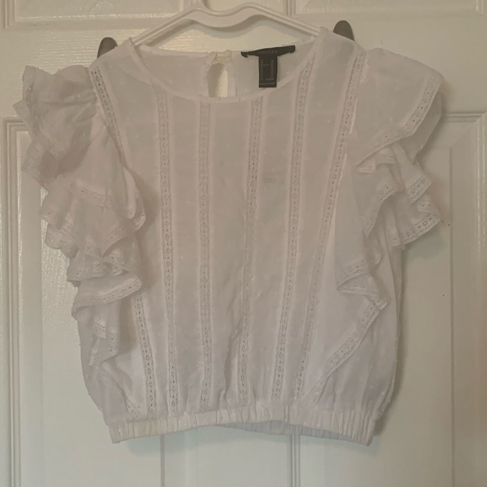 Forever 21 Eyelet Cotton Crop Top Blouse with ruffled sleeves